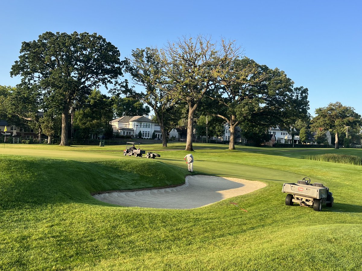 MrsMiaCon's tweet photo. 4 am start for the MGA Senior Amateur today! https://t.co/RpnPOSMTuC