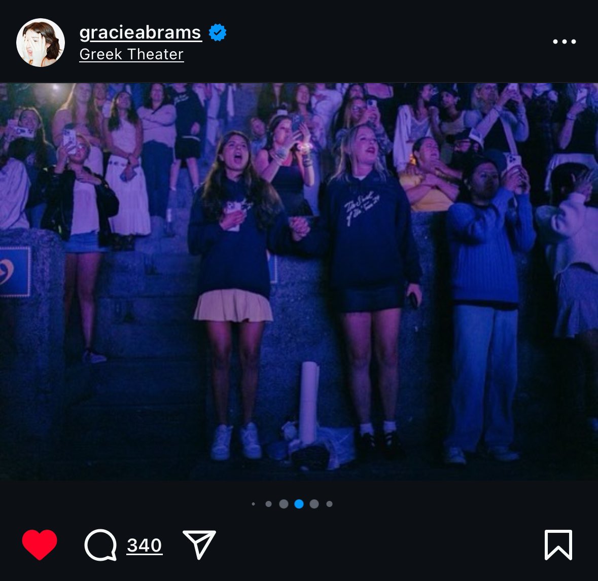 les ౨ৎ tweet media