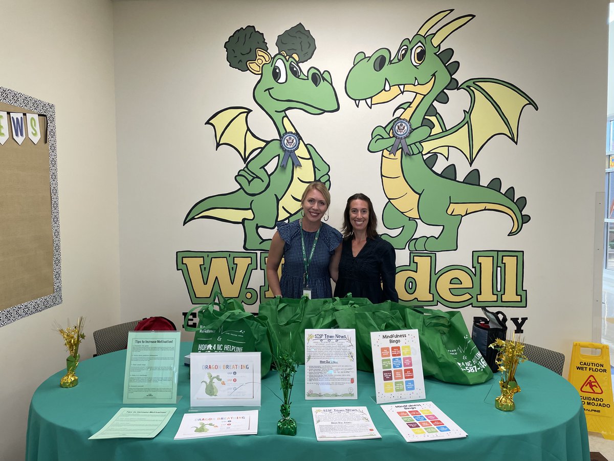 CabCo_SchoolPsy's tweet photo. Ms. Marcus rocked the SISP table with her team at Odell Elementary School's Curriculum Night! #SISP @wrodell35 @WROdellPTA https://t.co/gp3VC20XPE