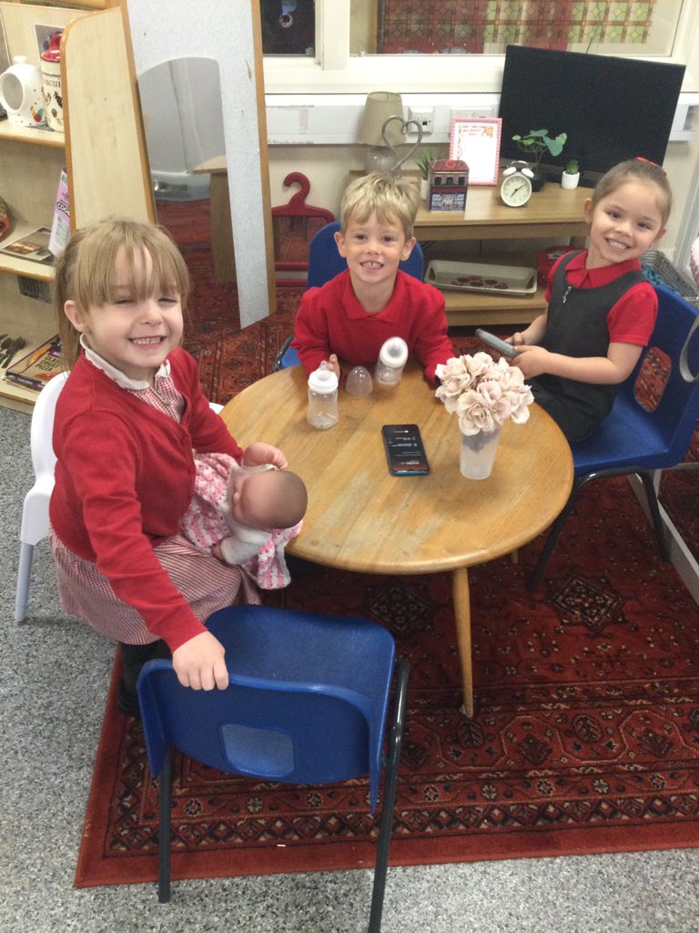 WMPrimaryF2's tweet photo. A busy time in F2. #BusyMonday https://t.co/pIQmwaZb1F