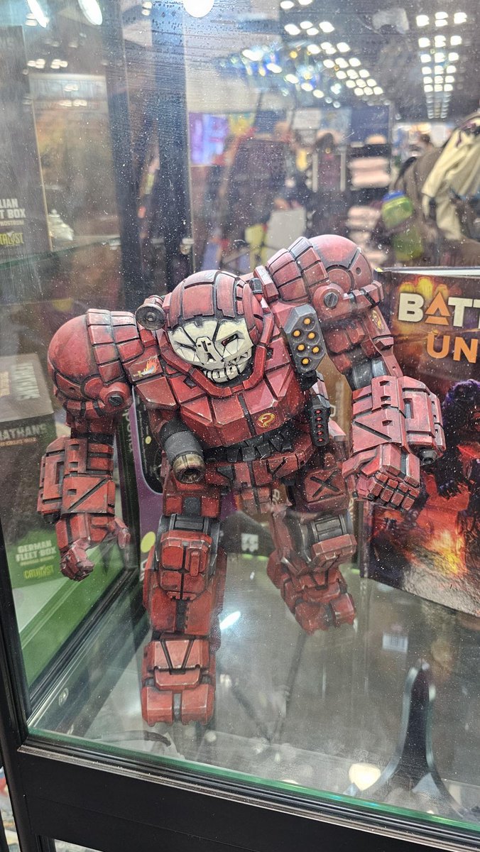 LeedsWargames's tweet photo. Hi
Through the generosity of Arthur, we have been given the opportunity to auction off a 1/44th scale 3d printing done from the original CGL files of an Atlas, seen undercoated with it's brother as displayed at the CGL booth at GenCon.

#battletech https://t.co/vM0mrK1Chz