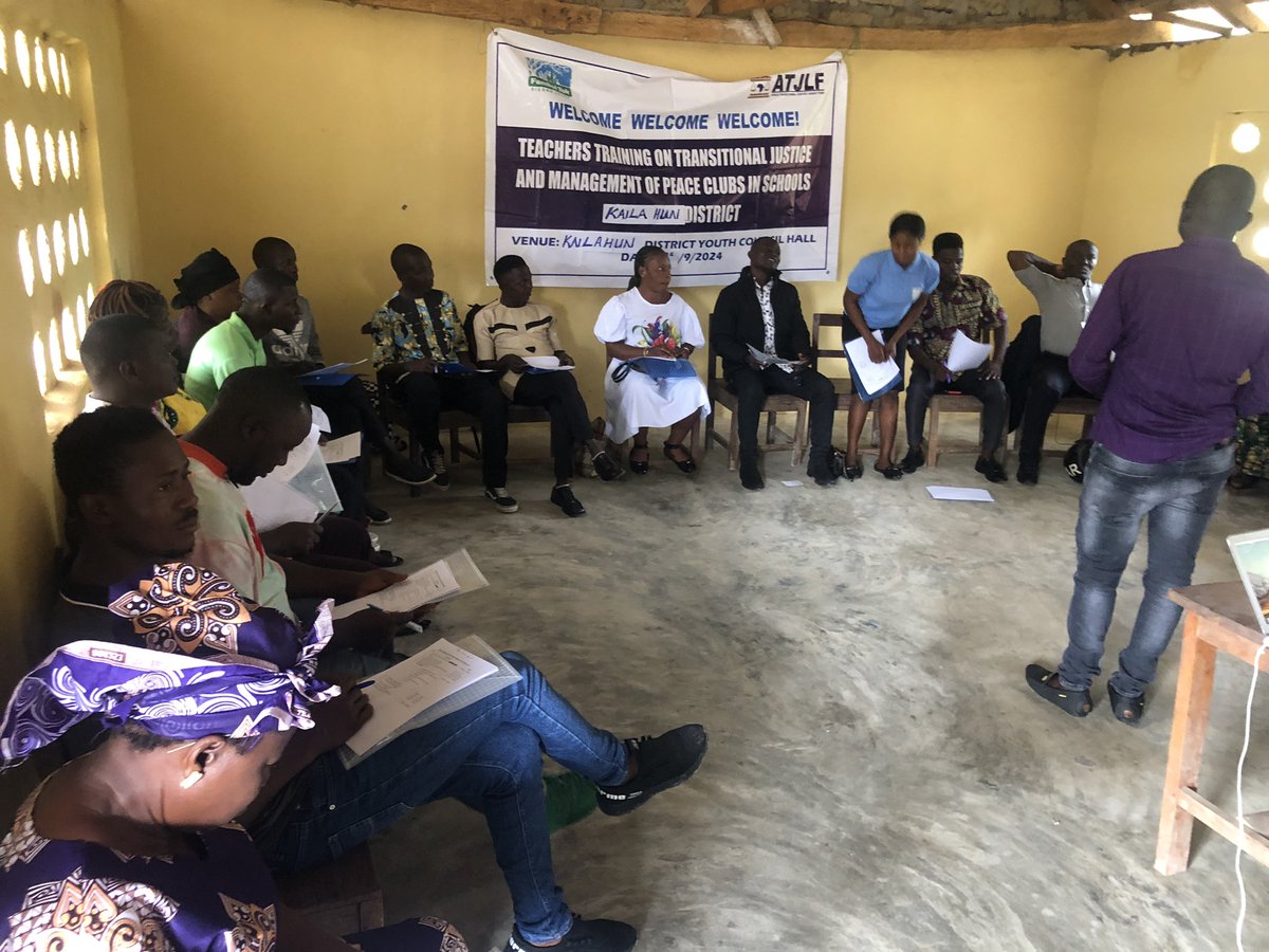 Fambul Tok (@fambultok) on Twitter photo In Progress!
The Training of teacher coordinators from schools in #KailahunDist organized by <a href="/fambultok/">Fambul Tok</a> with support from <a href="/ATJLF_/">Africa Transitional Justice Legacy Fund (ATJLF)</a> is in progress in
Kailahun town.This training will help strengthen their work on transitional justice &management of school peace clubs In Progress!
The Training of teacher coordinators from schools in #KailahunDist organized by <a href="/fambultok/">Fambul Tok</a> with support from <a href="/ATJLF_/">Africa Transitional Justice Legacy Fund (ATJLF)</a> is in progress in
Kailahun town.This training will help strengthen their work on transitional justice &management of school peace clubs