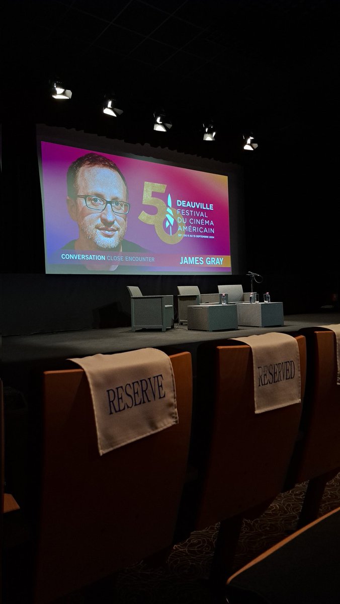 Merci <a href="/DeauvilleUS/">Festival de Deauville</a>. Dans 30 minutes aura lieu la "conversation avec James Gray" au @CID_Deauville. L'occasion de vous parler à nouveau de ce film prodigieux parmi tous ceux que compte la filmographie de James Gray : inthemoodforcinema.com/archive/2022/0…. #Deauville2024 #jamesgray #cinema