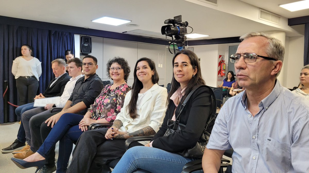 InformacionLeg3's tweet photo. #Ahora - Presentación del Presupuesto General de la Administración Pública Provincial 2025 | Presenta en este momento ➡️ Ministro de Deportes - Lic. Aldo Steinhorst https://t.co/h6NoD915u5