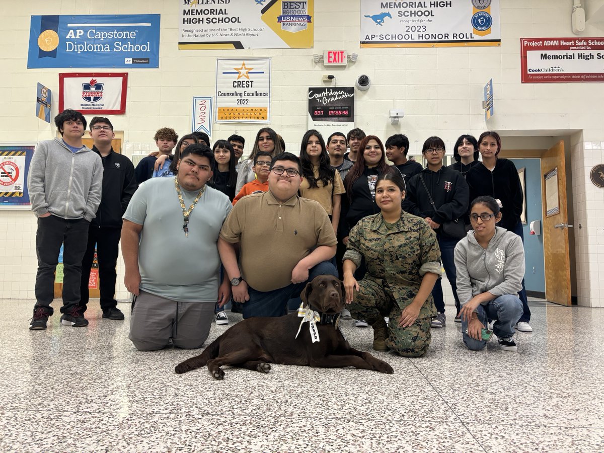 Thank you K9 Penny for visiting our Deaf Mustangs! 
🐾💛🐴🩵🤟 <a href="/McAllenMemorial/">Memorial High School</a>