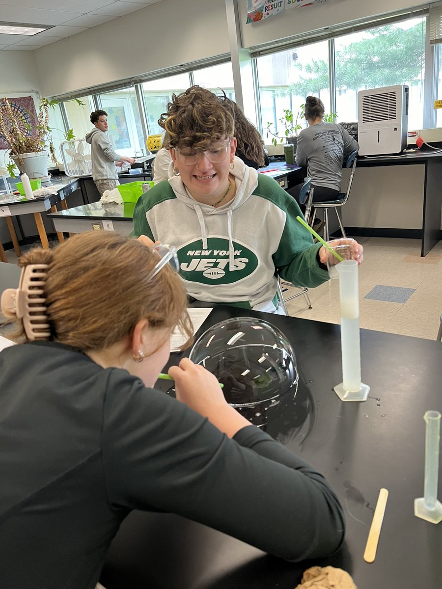 mrsgrulichlhs's tweet image. Learning standard deviation can be fun! #apbiology