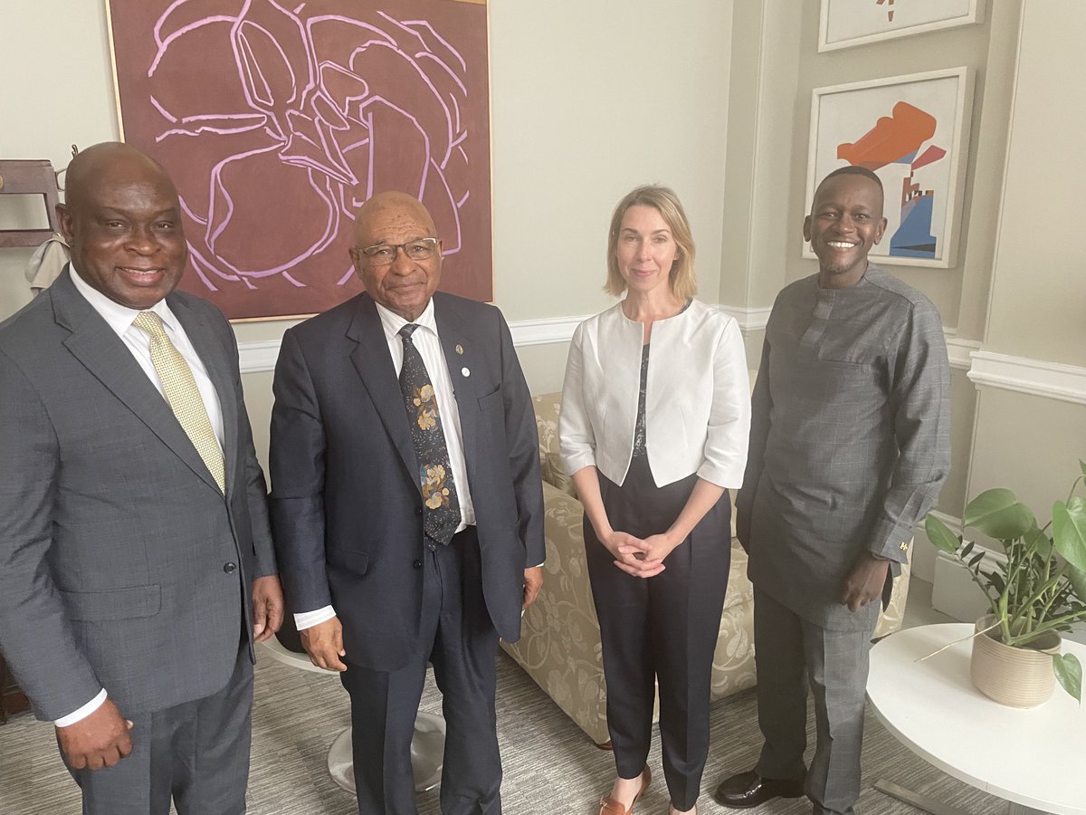 Melinda Bohannon (@melindabohannon) on Twitter photo Great to meet CEO and Board chair of <a href="/ARCapacityLtd/">Africa Risk Capacity (Ltd)</a>, and <a href="/ARCapacity/">African Risk Capacity Group</a> Board Chair. Disaster risk finance is a growing part of the development finance system, supporting countries to be resilient against climate and humanitarian shocks <a href="/FCDOGovUK/">Foreign, Commonwealth & Development Office</a> #sdgs Great to meet CEO and Board chair of <a href="/ARCapacityLtd/">Africa Risk Capacity (Ltd)</a>, and <a href="/ARCapacity/">African Risk Capacity Group</a> Board Chair. Disaster risk finance is a growing part of the development finance system, supporting countries to be resilient against climate and humanitarian shocks <a href="/FCDOGovUK/">Foreign, Commonwealth & Development Office</a> #sdgs