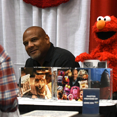 RBCPlaceLondon's tweet image. Get ready, London! @ldnont_comiccon is back this weekend, and it's going to be a "shellabration" like no other as we celebrate 40 years of the Teenage Mutant Ninja Turtles! This is one event fans can't miss. #LondonComicCon #TMNT40 #Shellabration

📸: londoncomiccon.ca