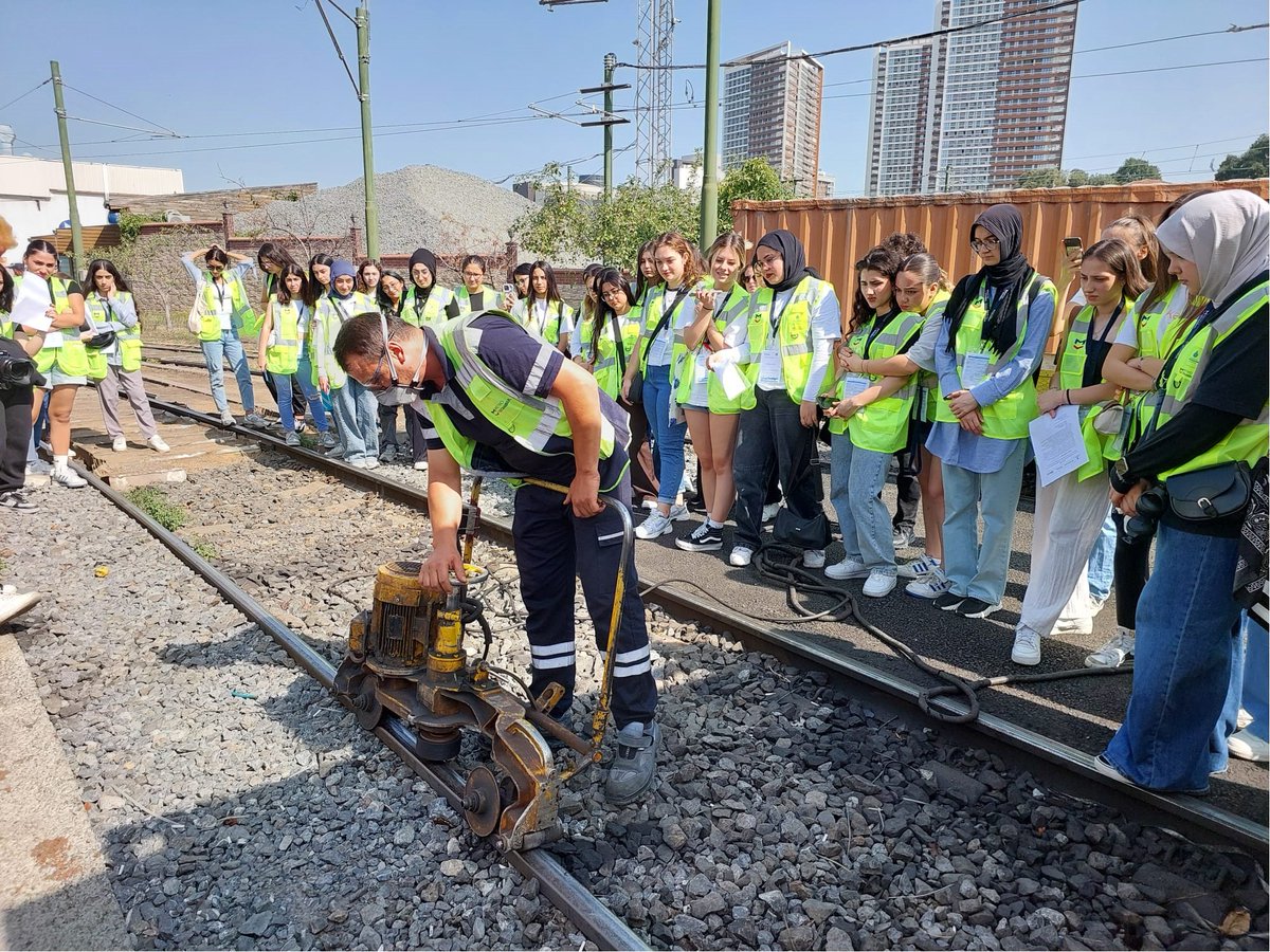 This week we launched a training program for 400 youths in Istanbul incl women to develop their skills on sustainable railway technologies, management systems, electronic signalling and soft skills helping them a smooth school to work transition. <a href="/municipalityist/">Istanbul Metropolitan Municipality</a>  <a href="/metroistanbul/">Metro İstanbul</a>