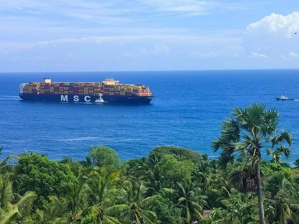 TVMupdates's tweet image. One of the #Deepest draft container vessels to Berth in #India,  MSC Kayley Berthed at #Vizhinjam Port #Trivandrum today with a draft of 16.5m with around 15000 containers.