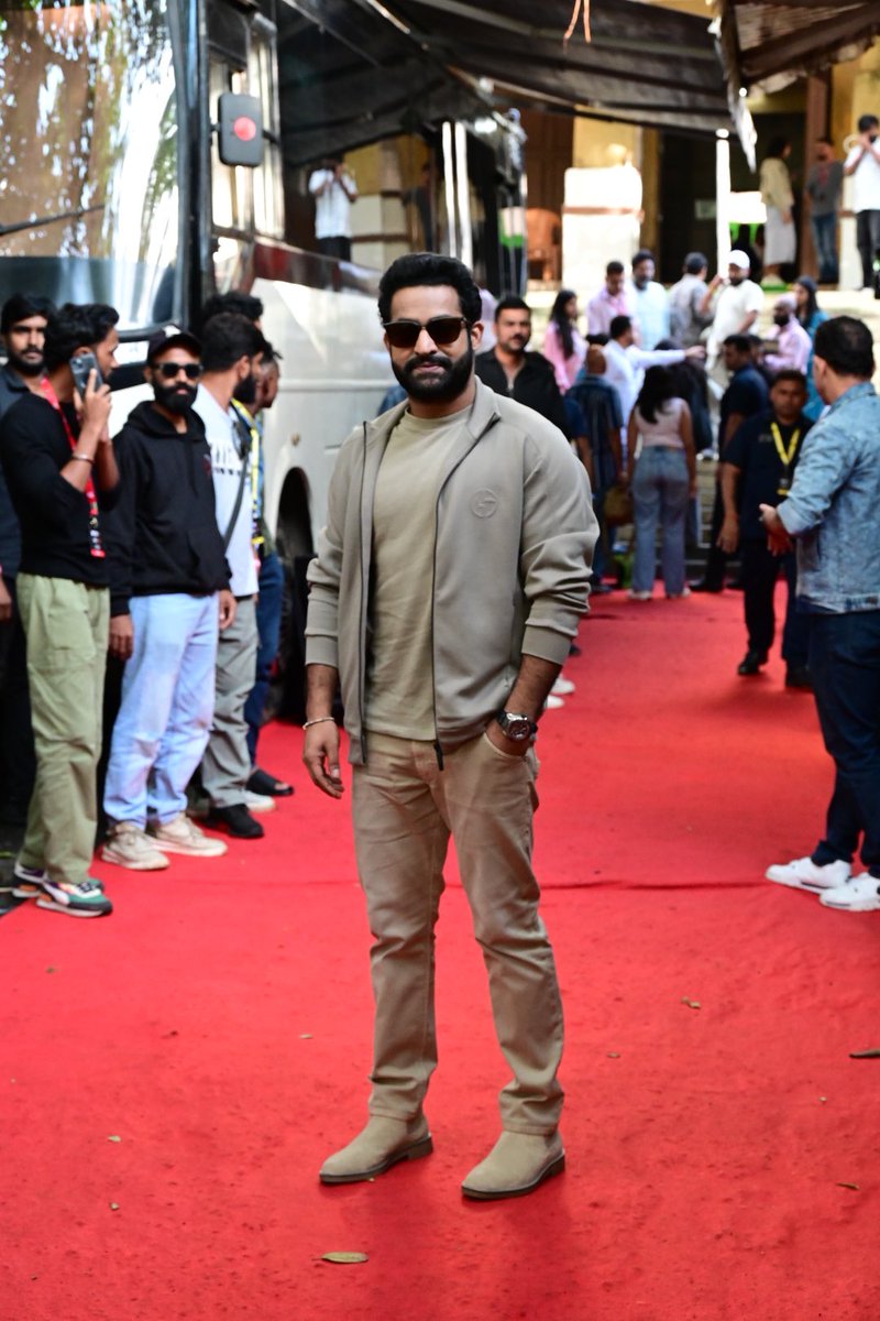 hassankhanhak's tweet photo. @tarak9999 in #giorgioarmani for #devara Mumbai promotions 
Styled by @ashwinmawle @hassankhanhak https://t.co/2oA8uRCtPx