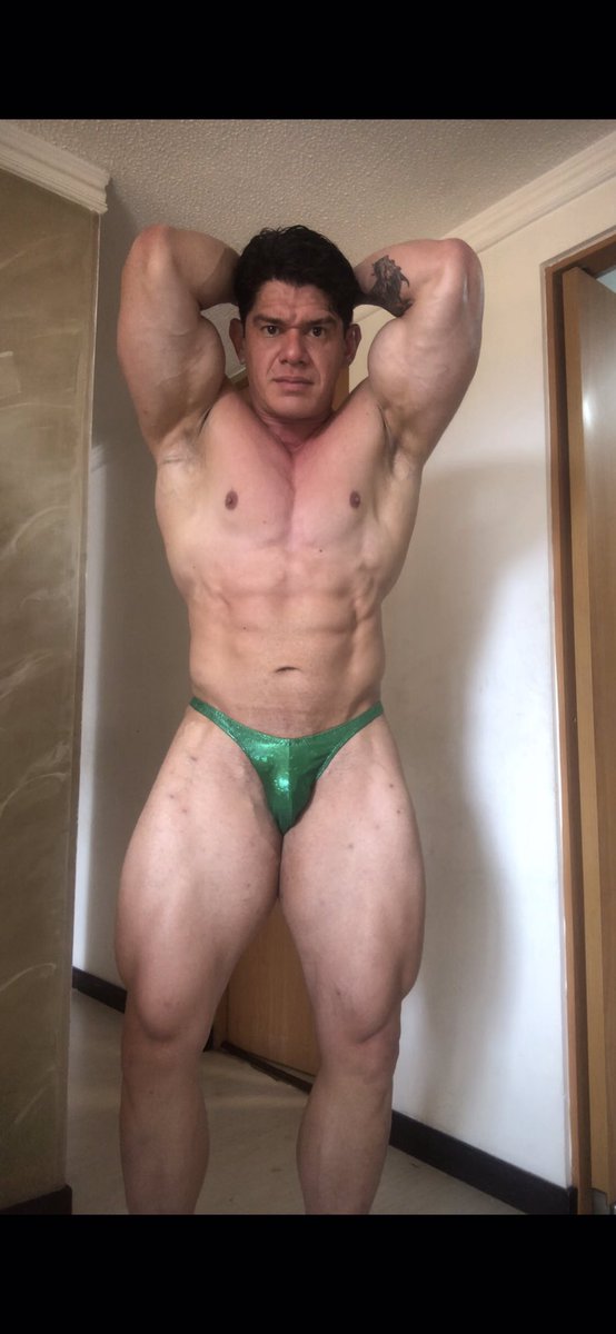 Musclefit69's tweet photo. En Onlyfans sin tanga https://t.co/jsez5yKgyO https://t.co/nLlUISzoFn