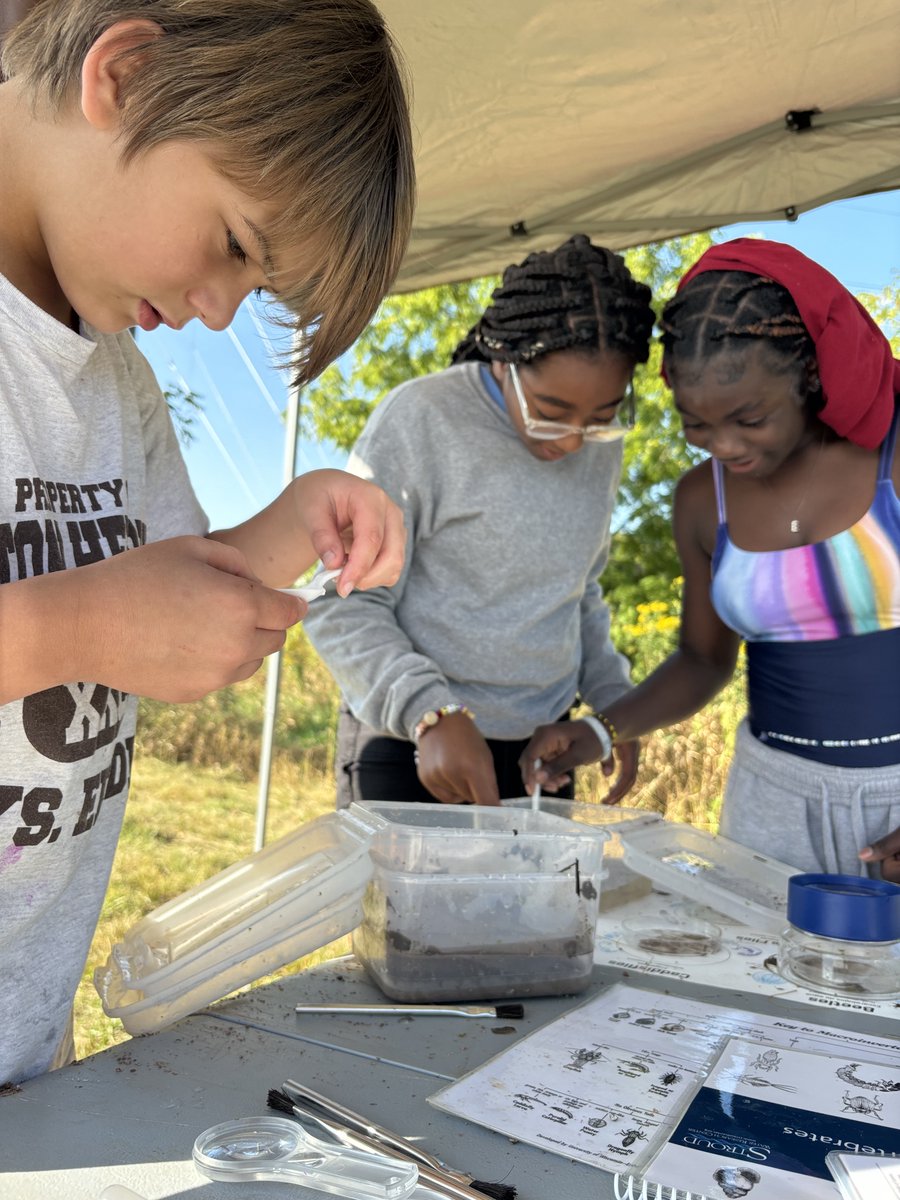 MHSAEECenters's tweet photo. Our @miltonhershey students are at the Horticulture and Environmental centers this week conducting stream studies. We are so lucky to have so much biodiversity right in our backyard. I wonder what they will find and can't wait to hear all about what they learned! https://t.co/BH1jnIYM8R