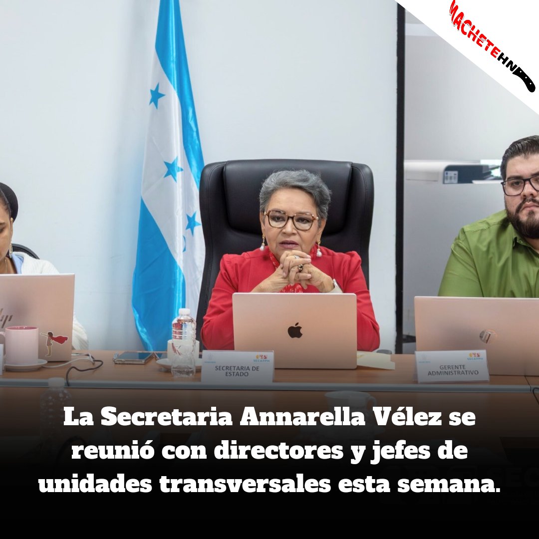 machetehn2009's tweet image. #SecapphInforma | 👩🏻‍💻🗂️ La Secretaria Annarella Vélez se reunió con directores y jefes de unidades transversales esta semana.