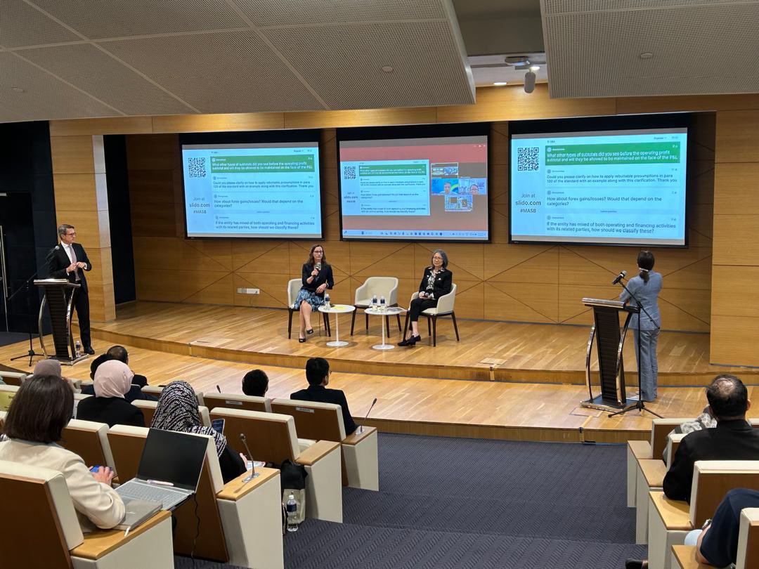 rikasuzuki_IFRS's tweet photo. I sincerely appreciate Ms Bee Leng Tang and her staff members of the Malaysia Accounting Standards Board(#MASB)’s hard work and efforts to make the #IFRS18 events successful in Southeast Asia. Thank you to the #IASB’s IFRS 18 project team members in London and Tokyo, including Ms Roanne Hasegawa who kindly joined our trip to support.
Our standard-setting is teamwork with our stakeholders. Without collaboration with our partners like MASB, my fellow board member, Florian Esterer, and I wouldn’t have reached out to our stakeholders from 18 jurisdictions and had such interactive and engaging discussions about our new standard. Bee Leng and her team’s work and MASB’s leadership led by Mr Datuk Mohd Nasir Ahmad were outstanding, making this fantastic achievement happen. Thank you very much for continuously and passionately working with us.
Lastly and most importantly, Flo and I sincerely appreciate the engagement of all in-person and remote participants during our sessions.
Thank you again. We look forward to seeing you again for the next collaboration with the region.