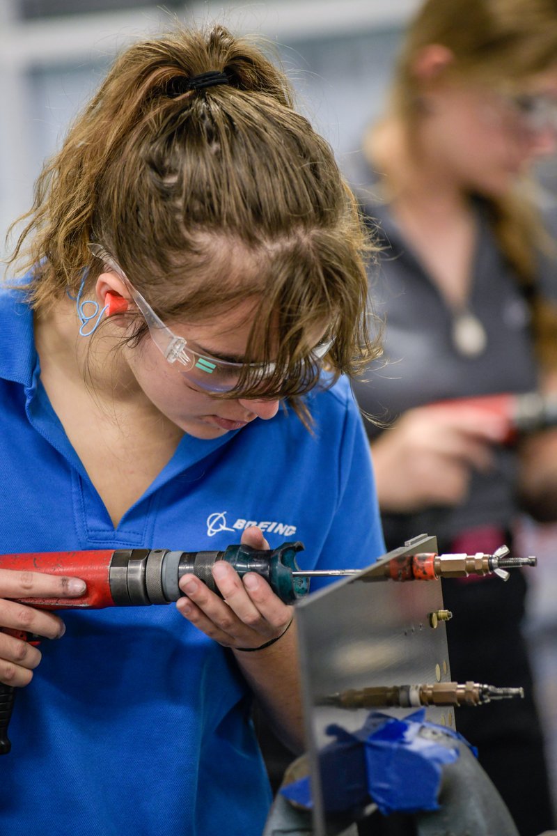 CCSDConnects (@ccsdconnects) on Twitter photo Thanks to <a href="/Boeing/">The Boeing Company</a> for incredible opportunities for our students. Read about the summer programs students like Annabel Brenkert of <a href="/westashleycas/">West Ashley Center for Advanced Studies</a> recently participated in:
ccsdschools.com/district-news/…
#BoeingInspires Thanks to <a href="/Boeing/">The Boeing Company</a> for incredible opportunities for our students. Read about the summer programs students like Annabel Brenkert of <a href="/westashleycas/">West Ashley Center for Advanced Studies</a> recently participated in:
ccsdschools.com/district-news/…
#BoeingInspires