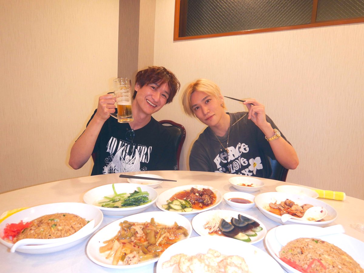 t_miyata_kmf2's tweet photo. 昨日ライブ終わって居残り組の千ちゃんと2人で打ち上げした！
楽しかったーーー！！！

ほろ酔いとしや！笑 https://t.co/StnD5l8qp7