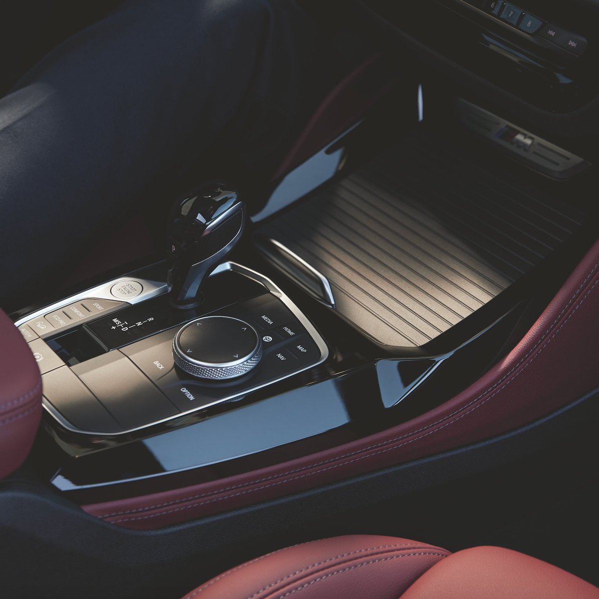 BMWsaudiarabia's tweet photo. سيارة X4، رفاهية القيادة التي تحلم بها.
Experience the luxury drive you’ve always dreamed of. The X4.
#BMWSaudiArabia #BMWKSA #BMW #THEX4 #X4 https://t.co/WV6qm1dcJm