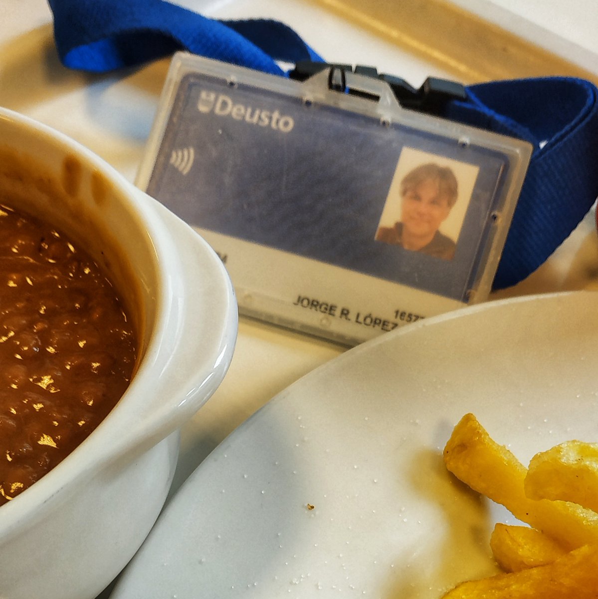 Hoy empiezo mi #cuarto #año impartiendo #docencia como #profesor de <a href="/deusto/">Universidad Deusto - Deustuko Unibertsitatea</a>. El primer día siempre es una mezcla de expectativas y de conocer al nuevo alumnado, junto a la responsabilidad de acompañarles durante los próximos meses en su proceso formativo y profesional #letsgo