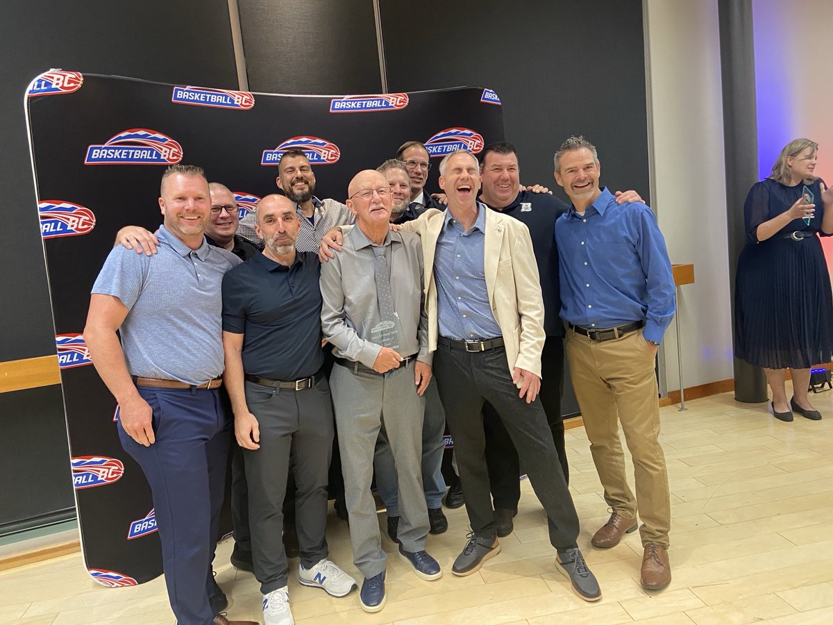 Finally got inducted into the BC Basketball HOF. It was an honour to be the 1st ⁦<a href="/LangleySchools/">Langley Schools</a>⁩ coach to be inducted. Sharing the experience with the 94/95 provincial champs ⁦<a href="/ACSSTotems/">Aldergrove Community Secondary School</a>⁩ was very emotional. Many great memories from ⁦<a href="/sd35brookswood/">Brookswood Secondary</a>⁩ as well.