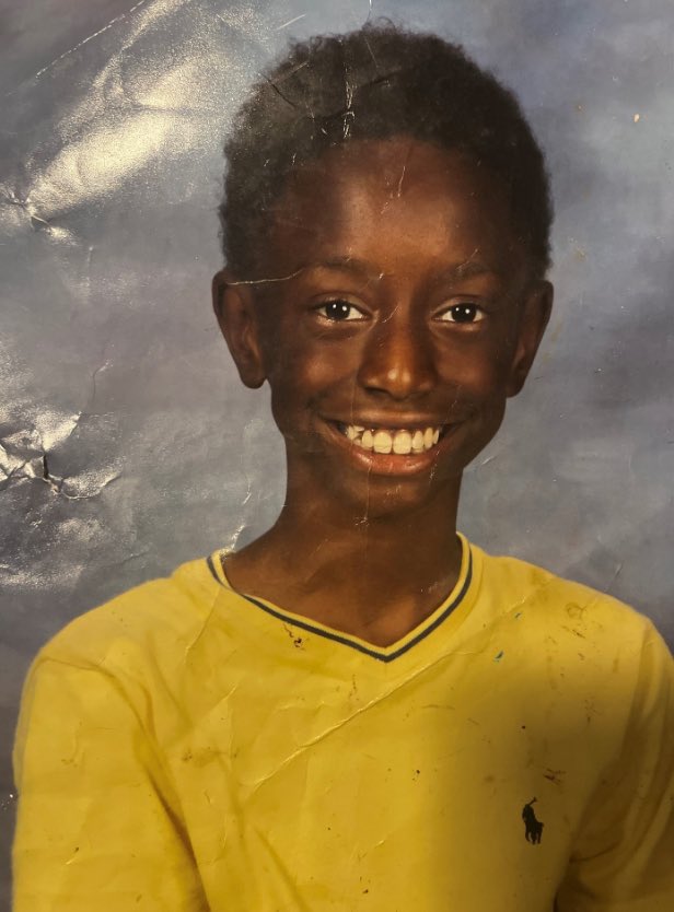SavPolice's tweet photo. MISSING: Kasahn Young, 13, is 5’07”, 135 lbs with black buzz cut hairstyle, brown eyes, and he has braces. He was last seen on 9/6 around 9 p.m. wearing black hooded sweatshirt and khaki pants in the area of 99 W Gateway Blvd. If seen, contact Special Victims 912-651-6742 or 911 https://t.co/vZZEYtlVBH