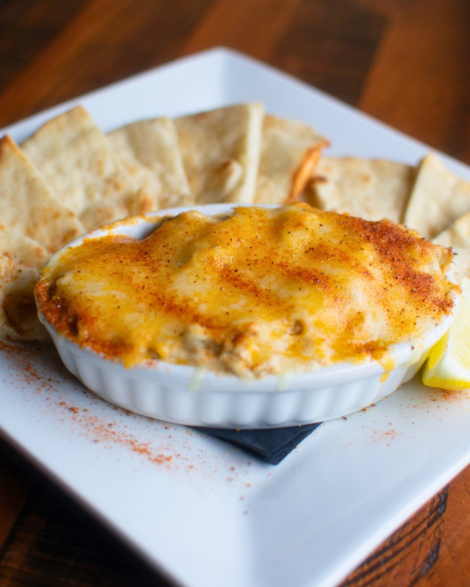 Kick off your week with our Chesapeake Bay Crab Dip, served with warm baguette slices. Perfect for sharing…or not! 

#CrabDip #MothersGrille