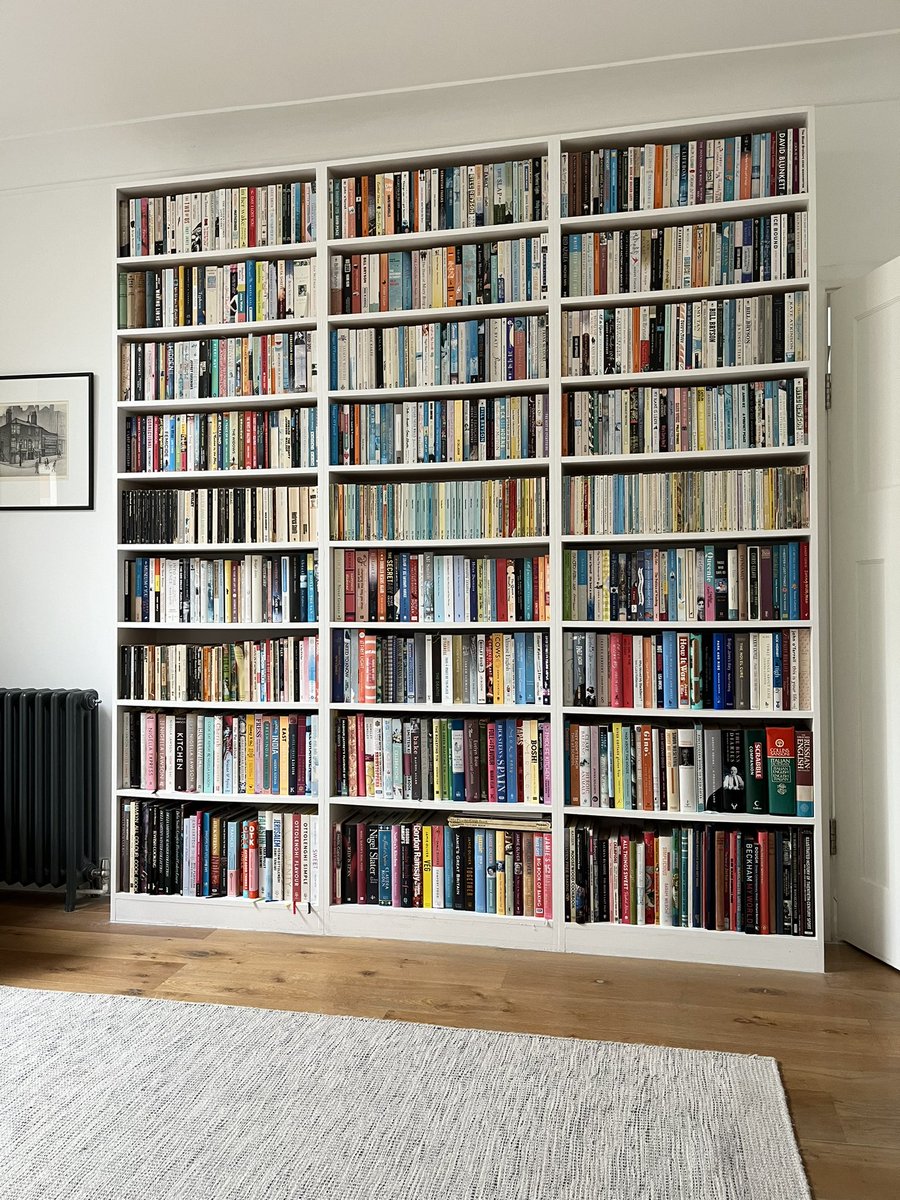 cazroz's tweet image. I’m #TeamRandom (mine are sort of done by height as each shelf is slightly different which does mean cookbooks end up together, but the rest ended up where they fitted)