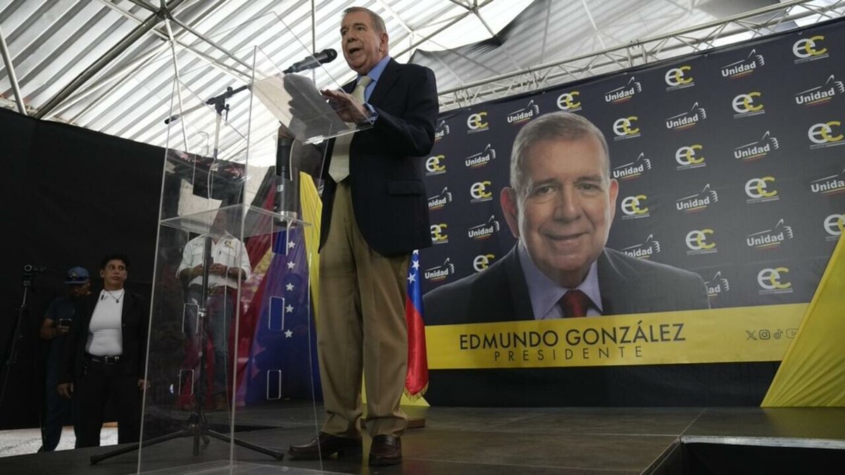 Centrealaune's tweet photo. Venezyela 🇨🇴: @EdmundoGU ki se kandida opozisyon an oblije refijye li nan peyi Espay dimanch 8 septanm 2024 la, akòz manda #arestasyon lajistis venezyelyèn te mete dèyè li pou divès rezon yo te evoke. Li pwomèt pou kontinye goumen pou libète ak retablisman demokrasi nan peyi li. https://t.co/9a8wyWHOj5