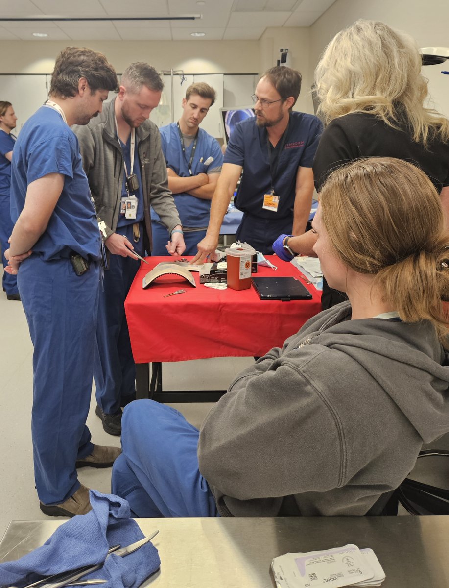 WiscUroRes's tweet photo. We had a great time at our Advanced Endoscopy lab focused on BPH/cancer last week! Special thanks to all the reps who helped make this lab possible! @Ethicon @bsc_urology @UroLift @NorthStarSurg1 @wiscurology #urology #simulation https://t.co/yeCAarVPS0