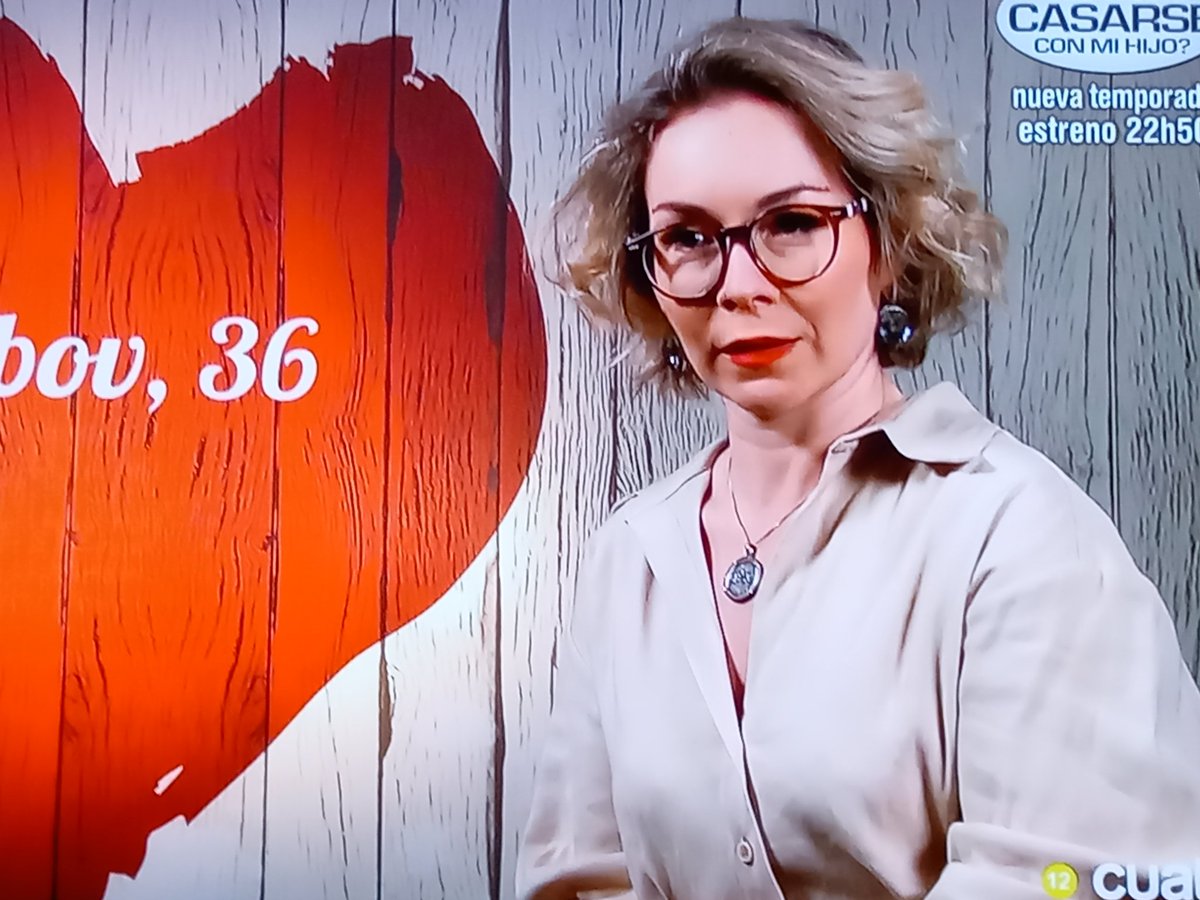 Pero esta tía de que va no la aguanto en insoportable #FirstDates9S