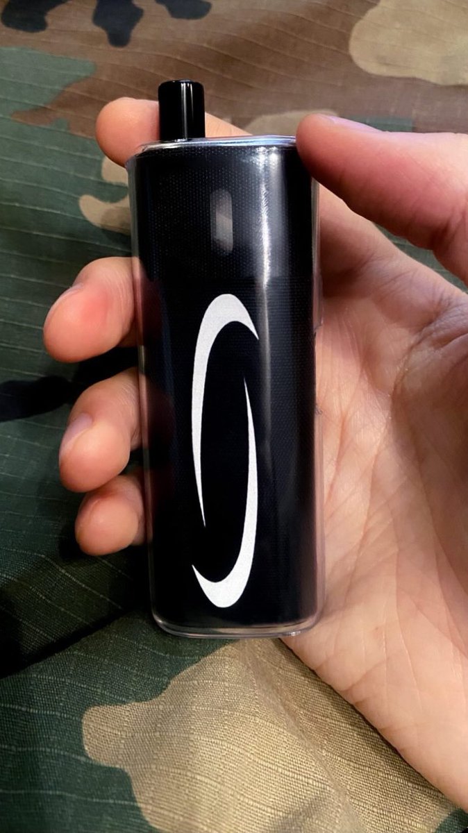 unseenopium's tweet photo. OFFICIAL Opium vape via Artdealer 😭 👀 https://t.co/SY6OF7fIsX