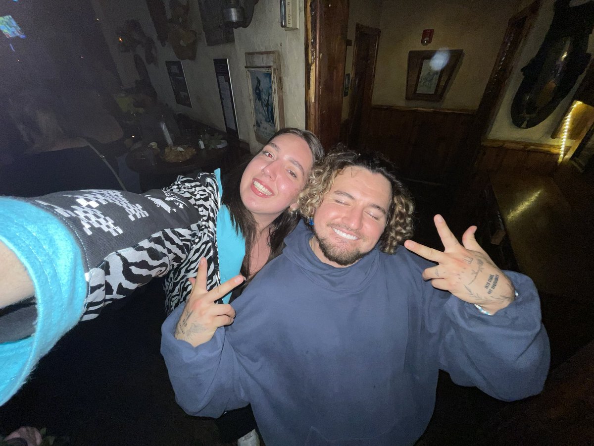 wanted to officially congratulate my favorite lovers on their pregnancy 💙 i’m eternally grateful to get to follow you both on your journey :’)