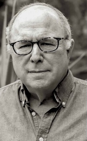 Congratulations to Robert Abzug, Founding Director of the Schusterman Center for Jewish Studies, for receiving a 2024 Pro Bene Meritis Award!

liberalarts.utexas.edu/scjs/news/foun…