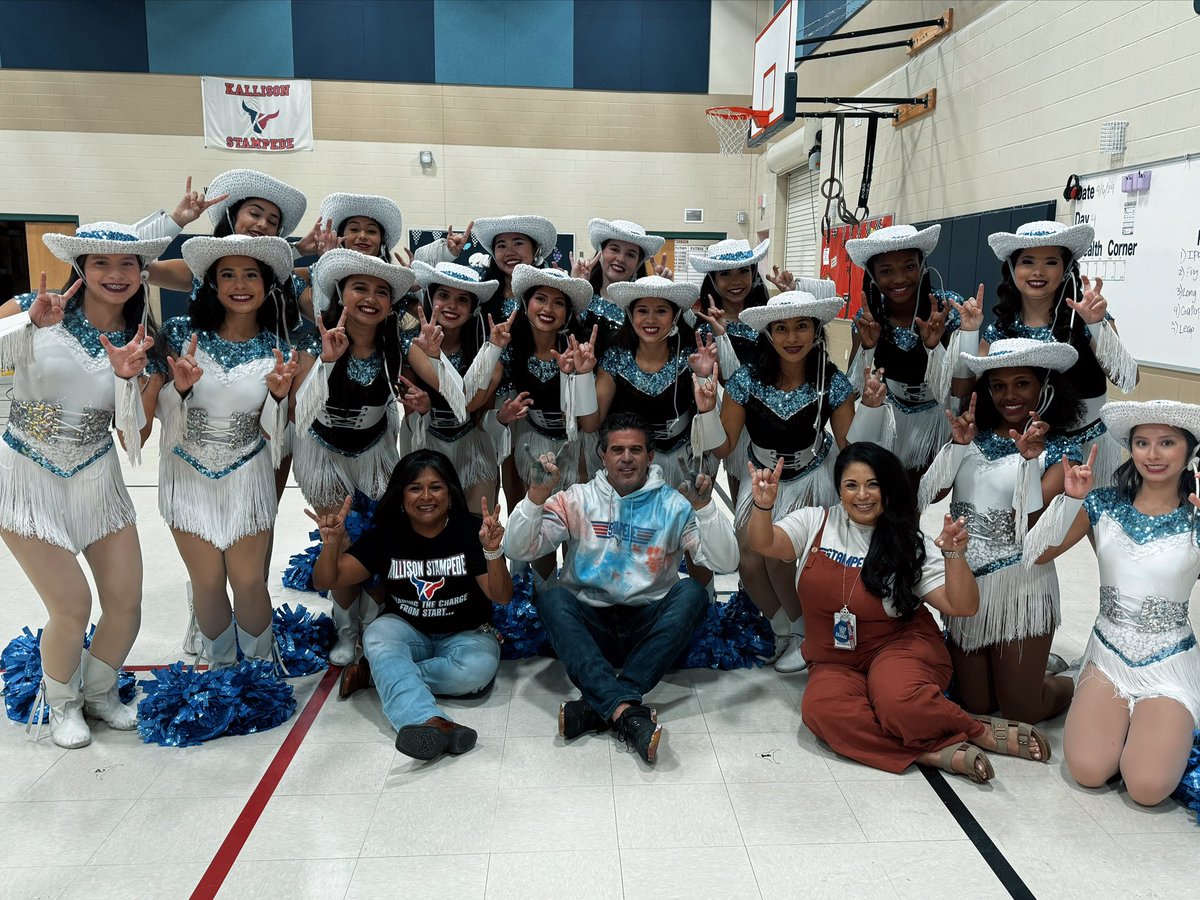 Silver Dazzlers (@harlandanceteam) on Twitter photo Thank you Kallison Elementary for inviting us to your Spirit Rally this morning! We had so much fun meeting our future Hawks!!❤️🤍💙 #fromstarttofinish #stampede #talonsup
<a href="/NISDKallison/">Kallison Elementary</a> <a href="/NISD_FineArts/">Northside Fine Arts</a> <a href="/NISDHarlan/">Harlan High School</a> <a href="/NISD/">Northside ISD</a> Thank you Kallison Elementary for inviting us to your Spirit Rally this morning! We had so much fun meeting our future Hawks!!❤️🤍💙 #fromstarttofinish #stampede #talonsup
<a href="/NISDKallison/">Kallison Elementary</a> <a href="/NISD_FineArts/">Northside Fine Arts</a> <a href="/NISDHarlan/">Harlan High School</a> <a href="/NISD/">Northside ISD</a>