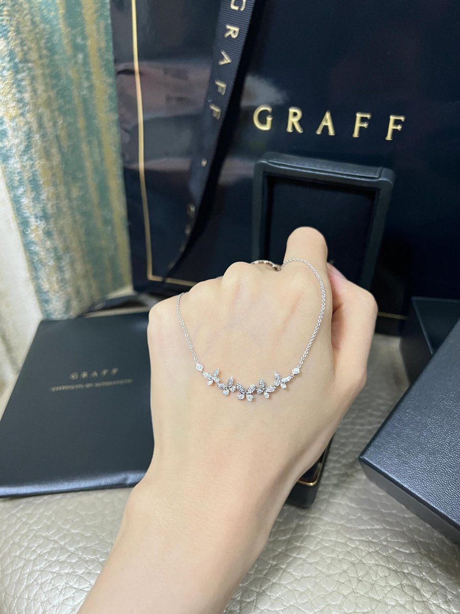 A birthday gift sent by a French friend❤️😍