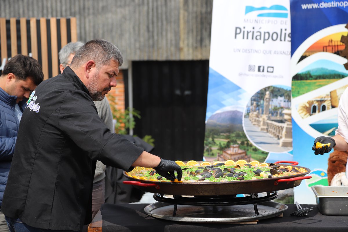 MaldonadoUY_'s tweet photo. #Turismo #Eventos 
IDM promueve las principales fiestas de sus localidades en la Rural del Prado
https://t.co/5xRbqHWAeg https://t.co/5qLpsTG8or