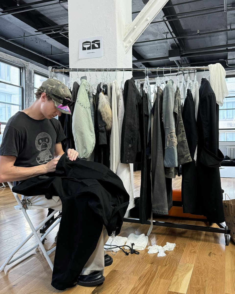 ADAM——————SMALL tweet media