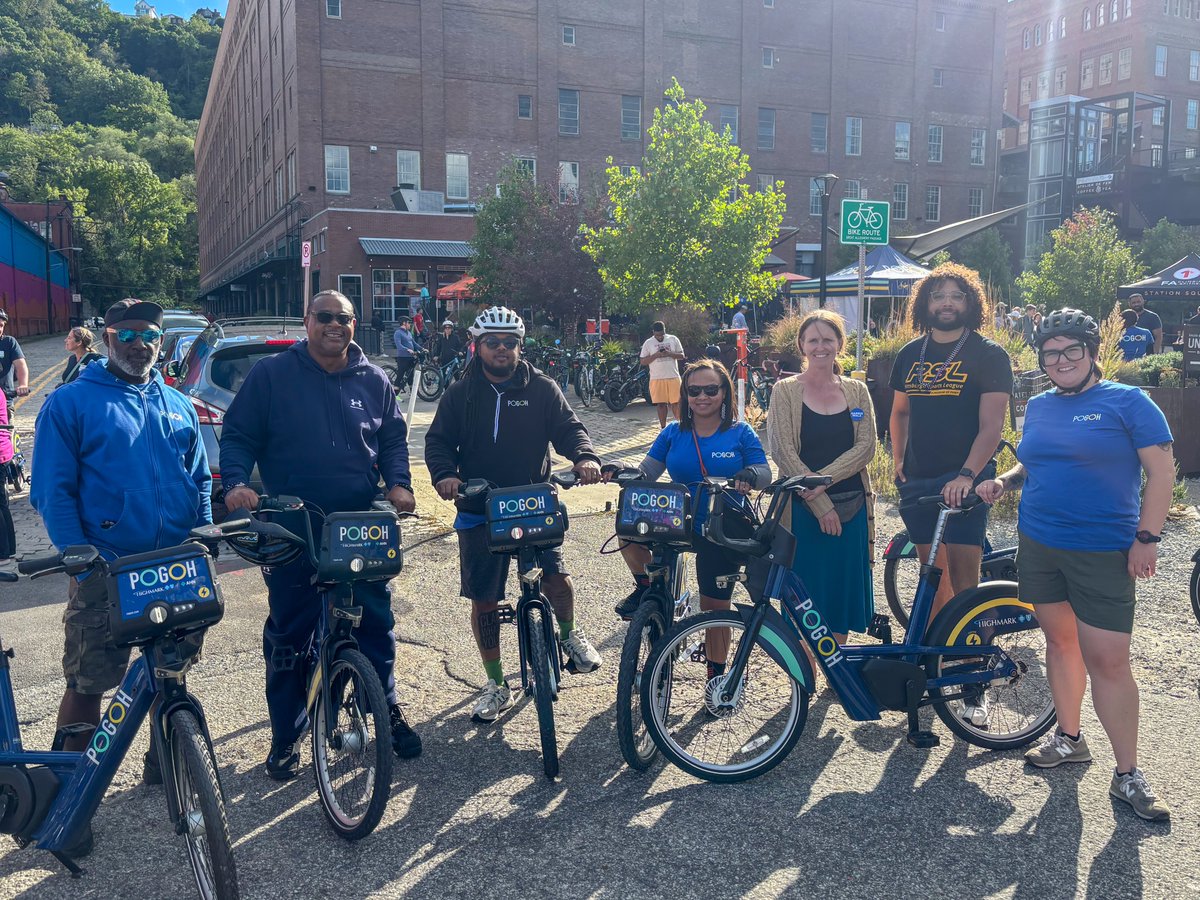 EGaineyOfficial's tweet photo. Over the weekend, I joined @pogohbikes for their End of Summer Roll-Up to gain a deeper understanding from residents of what it's like for them to bike on Pittsburgh streets. 

What an amazing community, Pittsburgh. https://t.co/GSQV0qL2HK