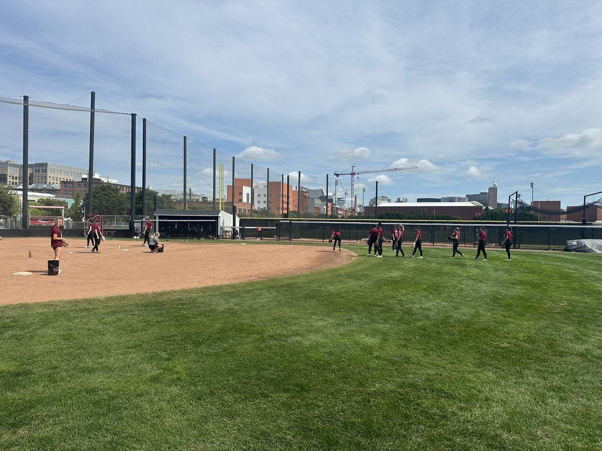 …and we’re off 🏃‍♀️🥎 great start to the ‘24-‘25 season!