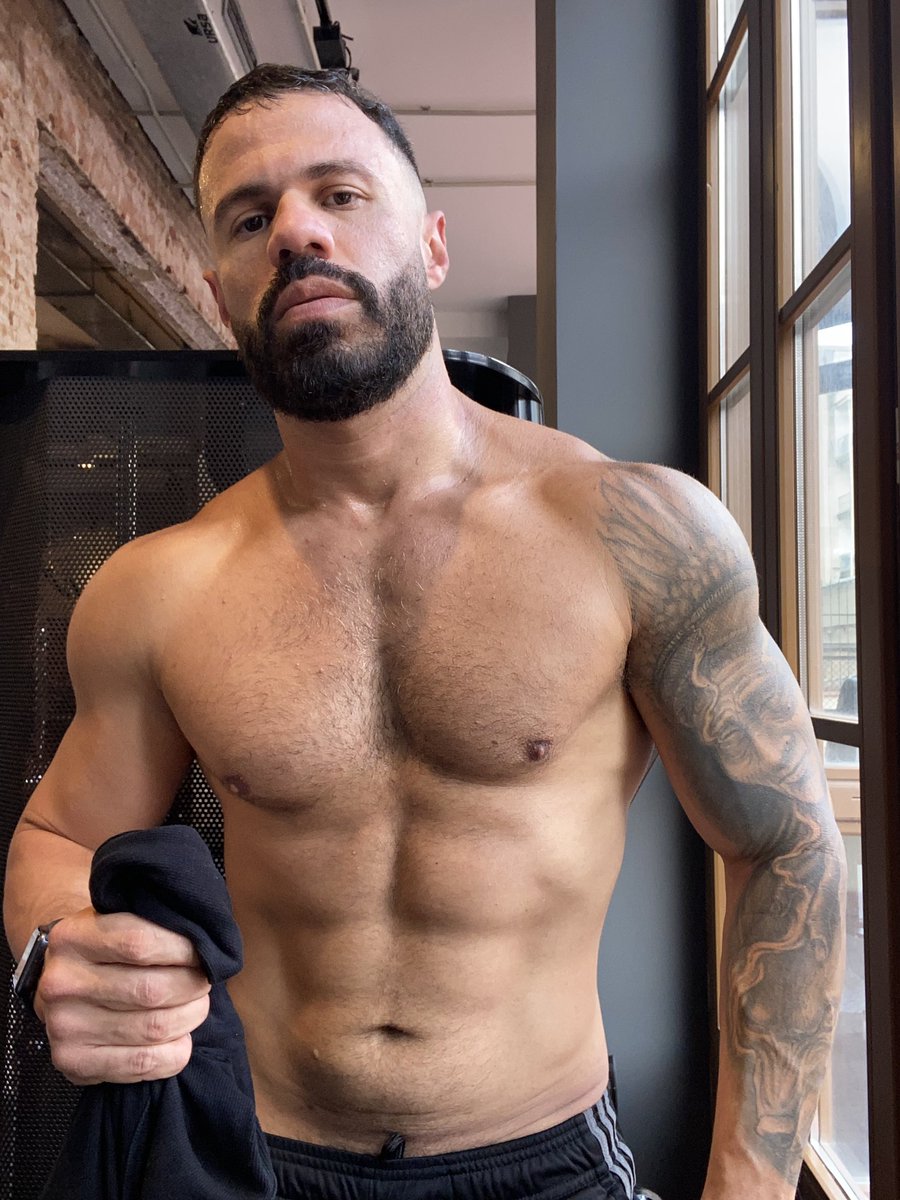 Workout done!💦💦💪🏻💪🏻
