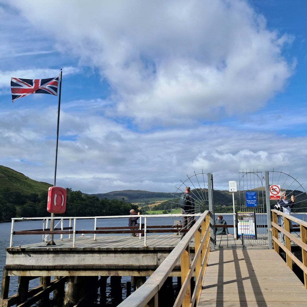 LinnettHill's tweet photo. #PooleyBridge to #Howtown on the #Ullswater Way

Where was everyone today? 

It was beyond quiet 👌

#Keswick #selfcateringaccommodation https://t.co/AmgAZEhgej