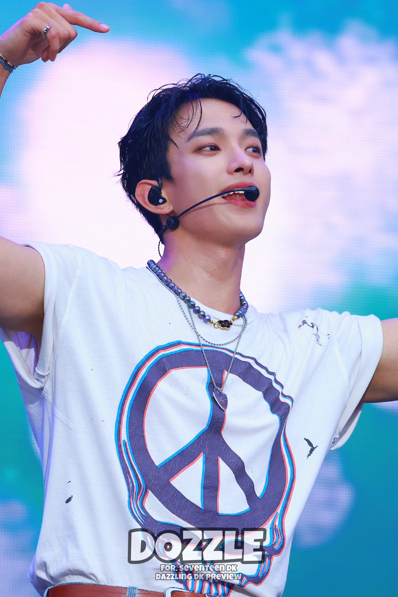 GXDAygUawAA2Jvf.jpg:large
