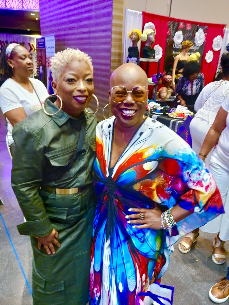 Great listening too &amp; connecting with the AMAZING <a href="/maurettebclark/">maurette brown clark</a>  👸🏽🎤 at the <a href="/Ubiquitous_Expo/">Ubiquitous Expo</a> 2024🌟🌟🌟🫶🏾💜 her music has brought a sista through some mighty rough times. I’m so grateful for her Gift &amp; her kindness ☝🏾♥️