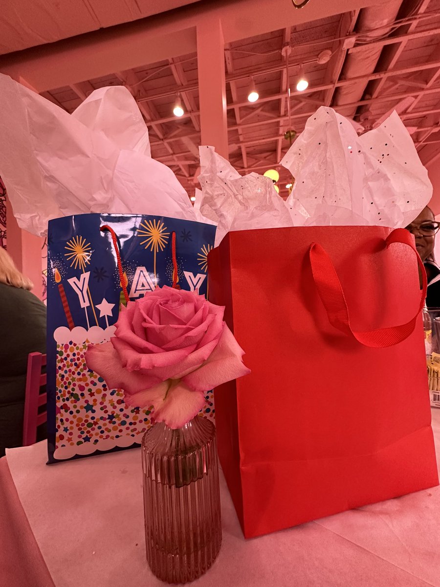 Tracy Flanagan tweet media