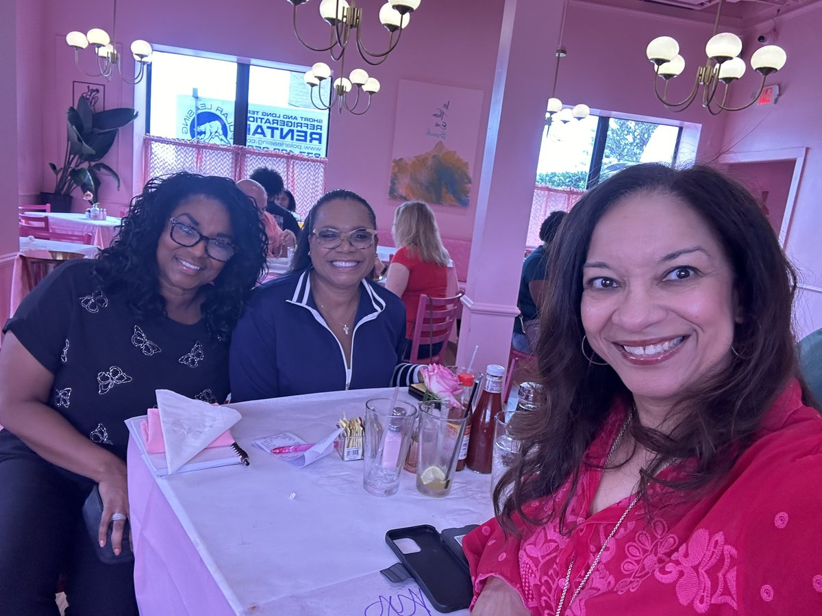 Tracy Flanagan tweet media