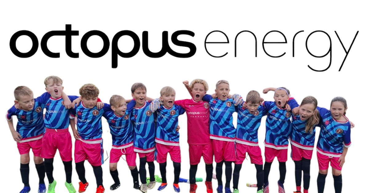 CrewClubHawksFC's tweet photo. Thank you to our New Under 9’s sponsor @OctopusEnergy we think the new kits look amazing 😍😍 https://t.co/XLZIteJXE1