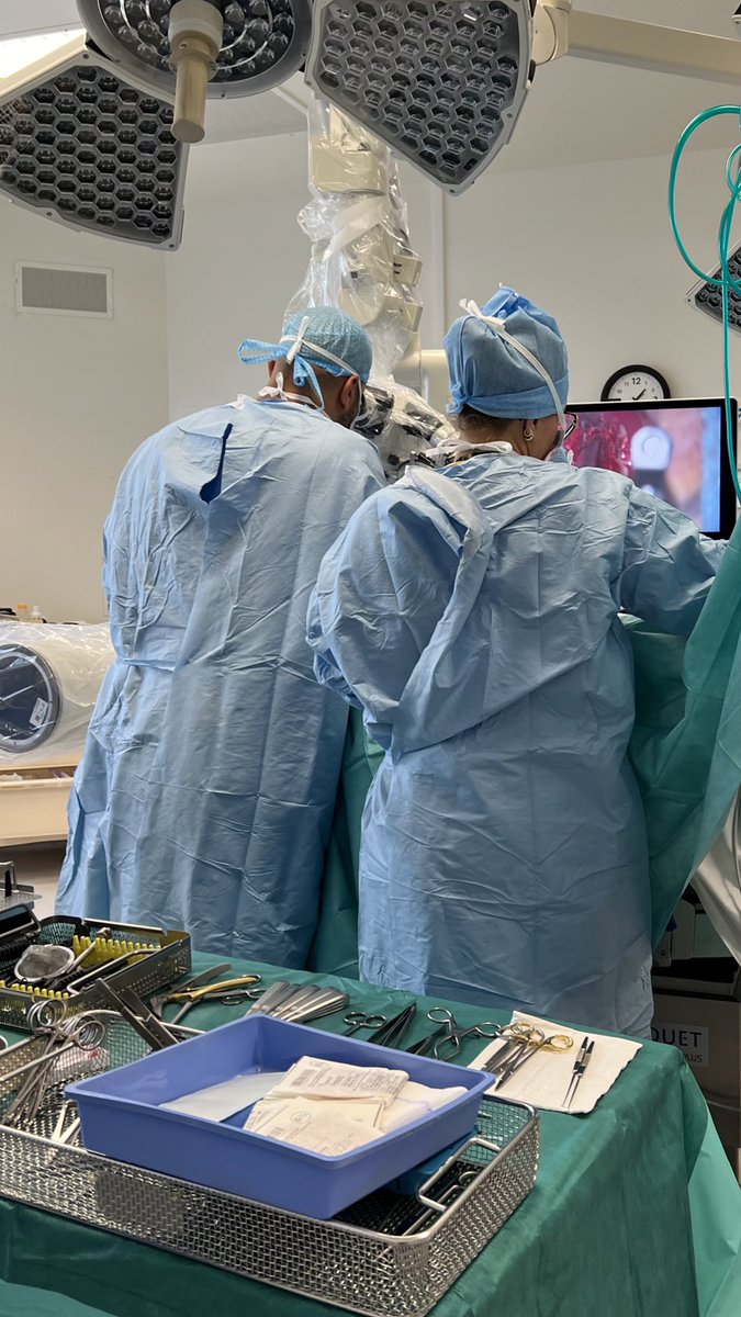 yaabhh's tweet photo. Neurochirurgie 🧠💫 https://t.co/XJ6ORydpzo
