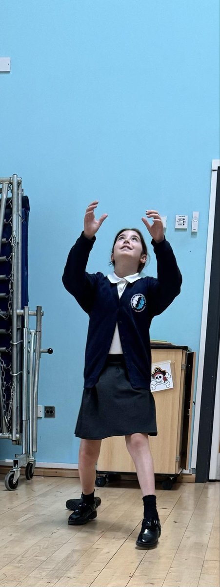 SuperScientist2's tweet image. The scientists of Oakham C of E making, launching and catching rockets today! 🚀 #makingsciencefun