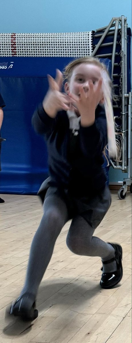 SuperScientist2's tweet image. The scientists of Oakham C of E making, launching and catching rockets today! 🚀 #makingsciencefun