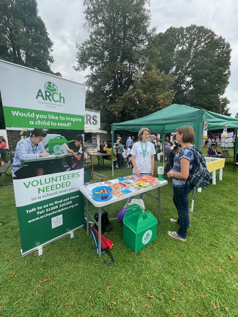 Archoxfordshire (@archoxfordshire) on Twitter photo If you came along to <a href="/AbingdonTC/">Abingdon-on-Thames Town Council</a> Fun in Park on Saturday to find out about the fun of #volunteering for ARCh sharing #happyreading with #children pls do email info@archoxfordshire.org.uk so that we can get the application process started for you If you came along to <a href="/AbingdonTC/">Abingdon-on-Thames Town Council</a> Fun in Park on Saturday to find out about the fun of #volunteering for ARCh sharing #happyreading with #children pls do email info@archoxfordshire.org.uk so that we can get the application process started for you